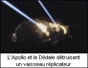 L'Apollo et le Dédale détruisant un vaisseau réplicateur